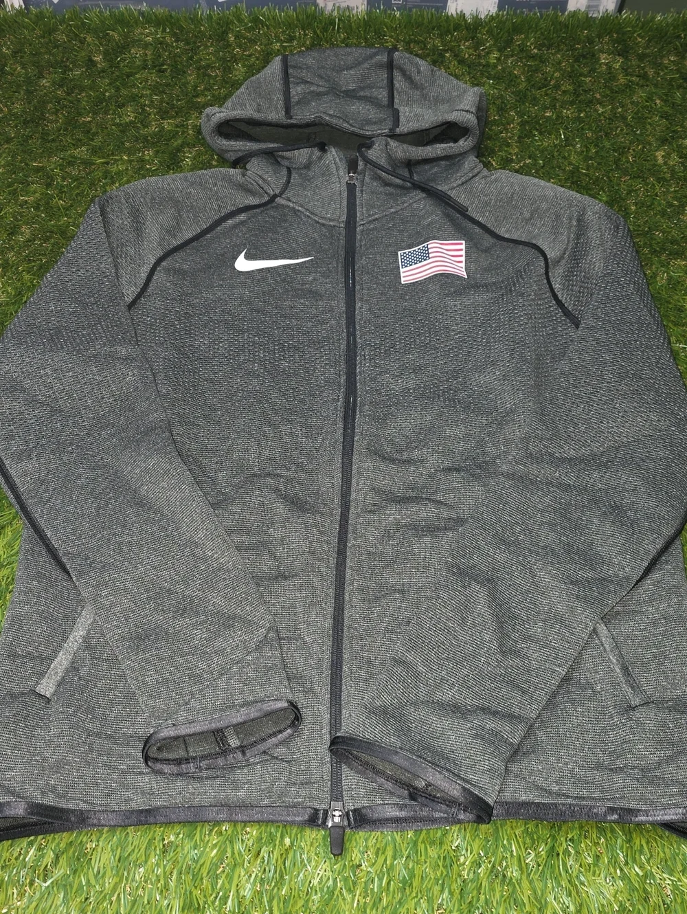 2020 Nike Pro Elite USA Knit Travel Jacket. Size L.